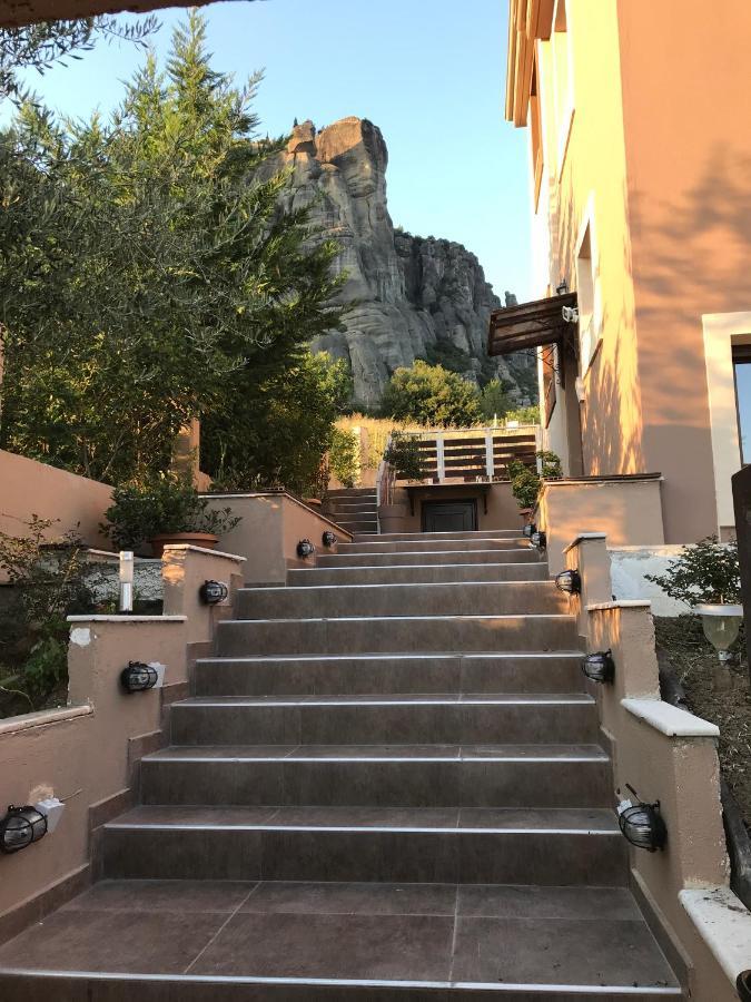Villa Under Meteora Kalampáka Dış mekan fotoğraf