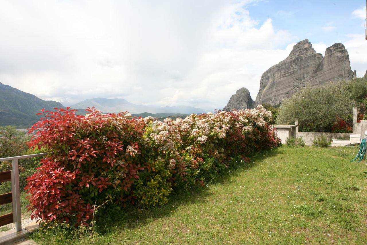Villa Under Meteora Kalampáka Dış mekan fotoğraf